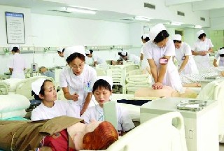 重庆护士学校针灸推拿专业怎么样?