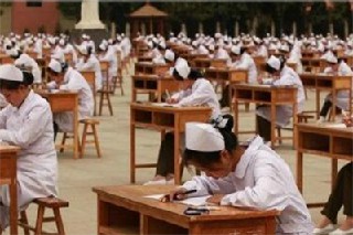 重庆卫校护士执业资格考试2019年报名条件