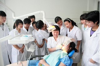 重庆开设护理专业的院校有哪些