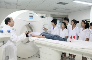 重庆市医学影像专业学校春招招生分数线及要求
